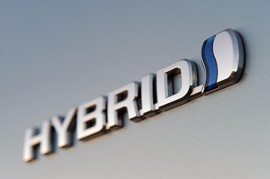  Toyota Camry Hybrid 2013 года  (фото 38 из 45)